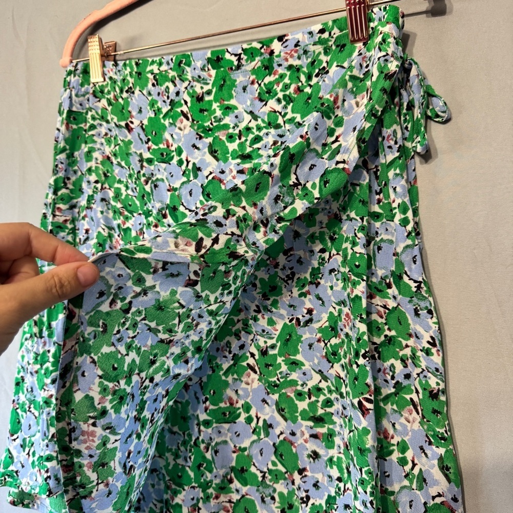B Young Womens Floral Wrap Midi Skirt Size 40 Green Sustainable Preppy Work NWT - Picture 3 of 8